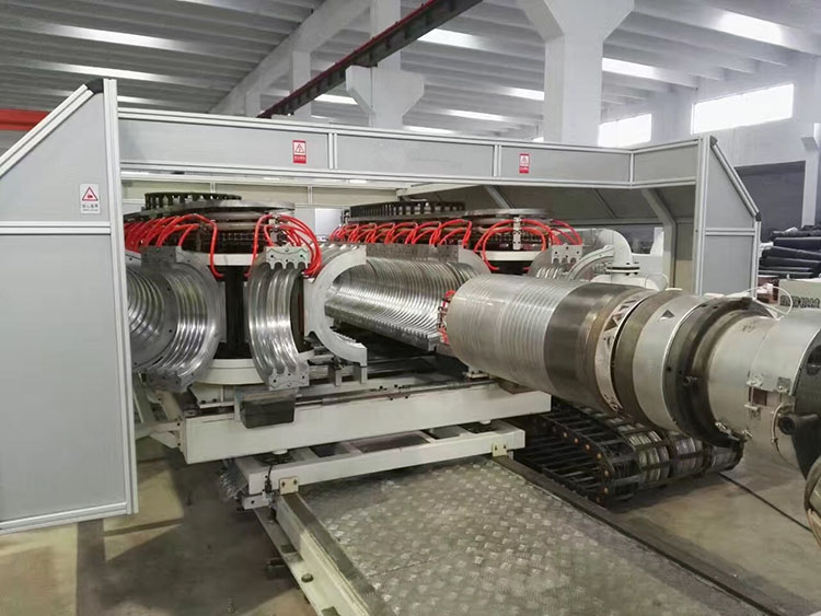 香蕉爱视频免费