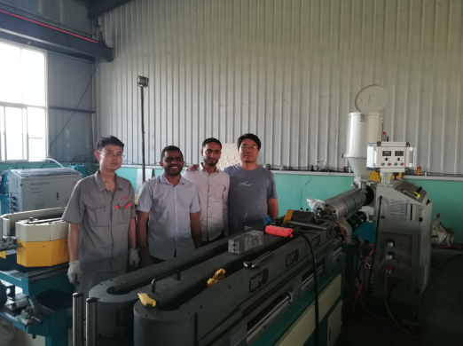 香蕉爱视频免费