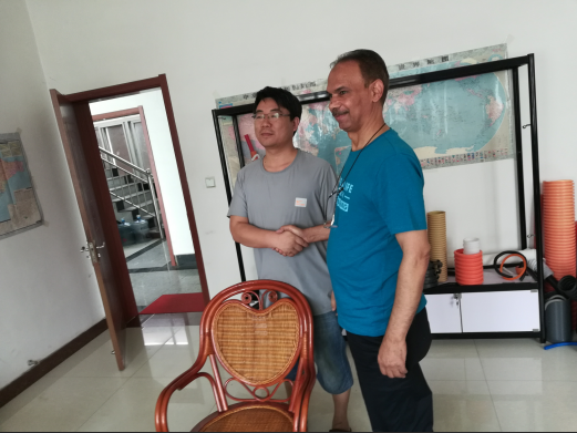 香蕉爱视频免费